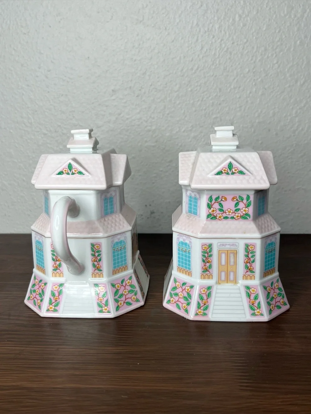 Lenox Village Confectionery And Creamery Sugar & Creamer Set w/ Spoon 1991